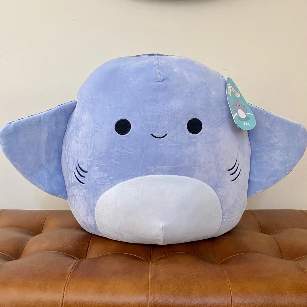 NEW SQUISHMALLOW “KING” STINGRAY 🌊
